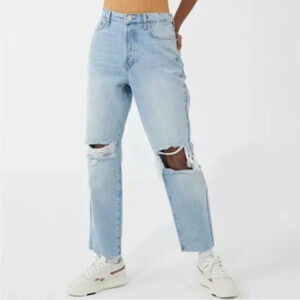 Urban outfitters BDG Straight Slim Distressed Jeans size 24